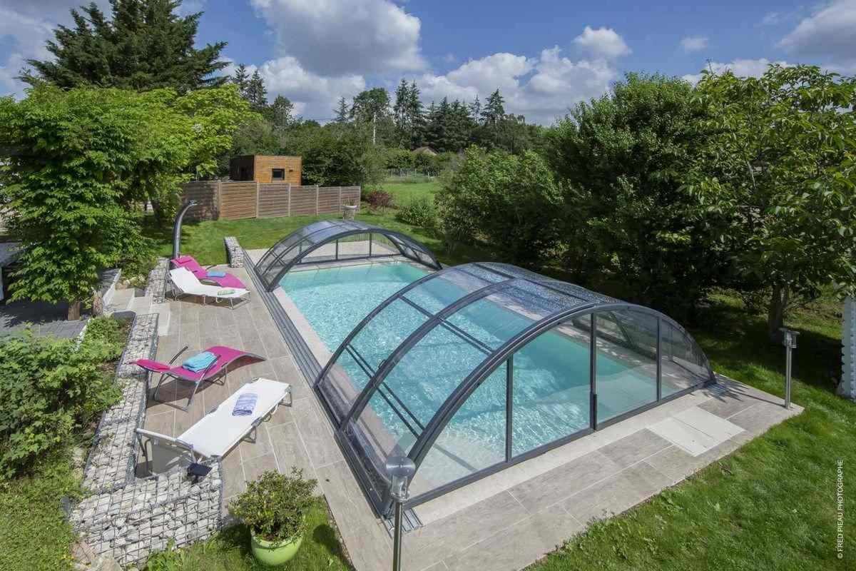 Au Coeur Du Bien-Etre, Gite Avec Piscine Chauffee Et Couverte, Spa, Sauna, Massages Vila Monteaux Exterior foto